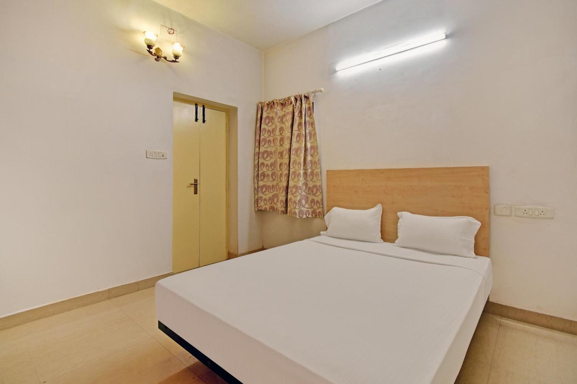 Hotel O Dakshin Villa Ecr Chennai Exteriör bild