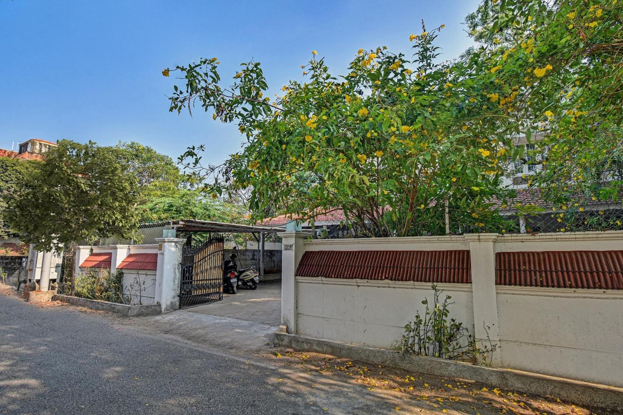 Hotel O Dakshin Villa Ecr Chennai Exteriör bild