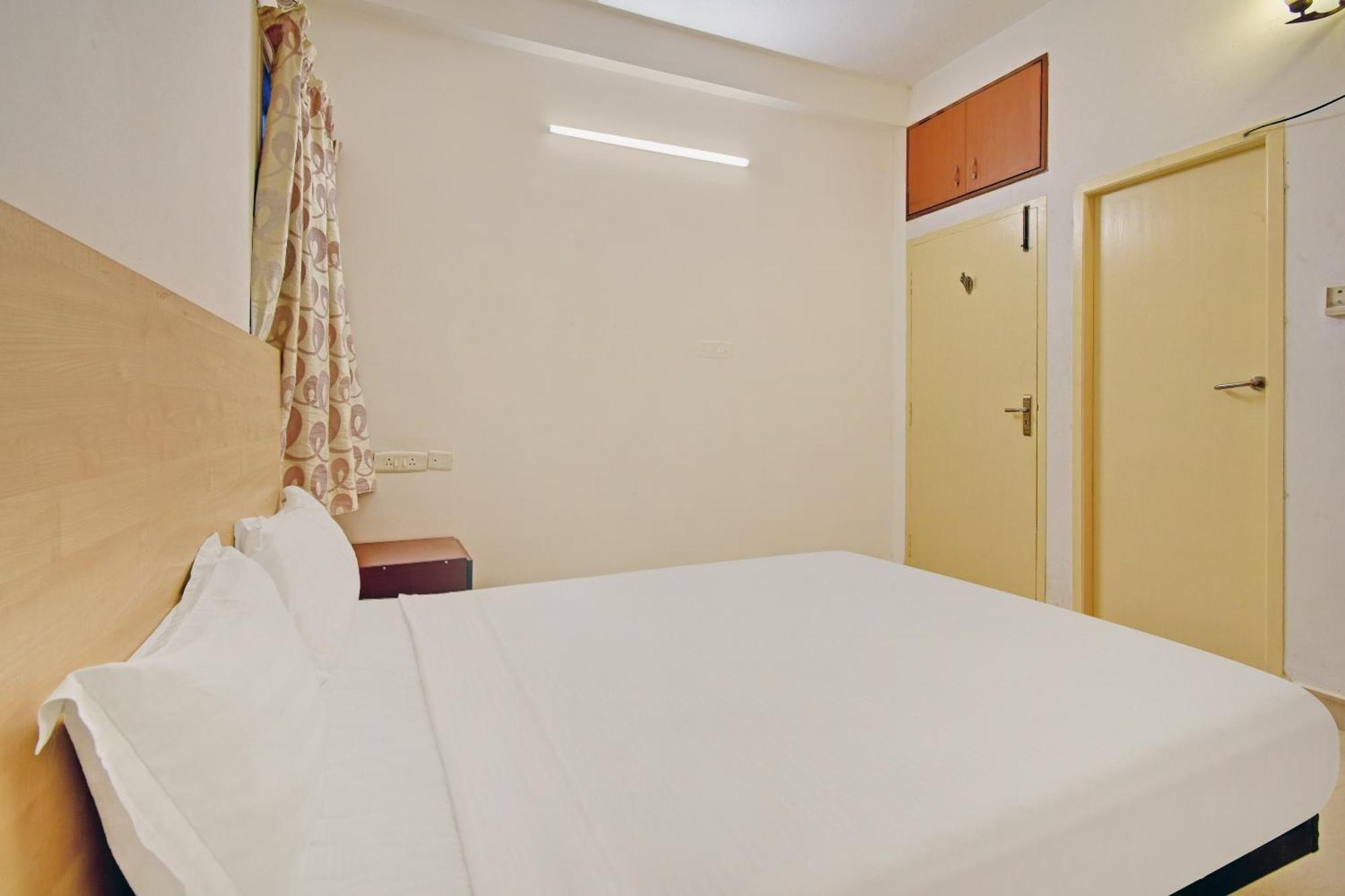 Hotel O Dakshin Villa Ecr Chennai Exteriör bild