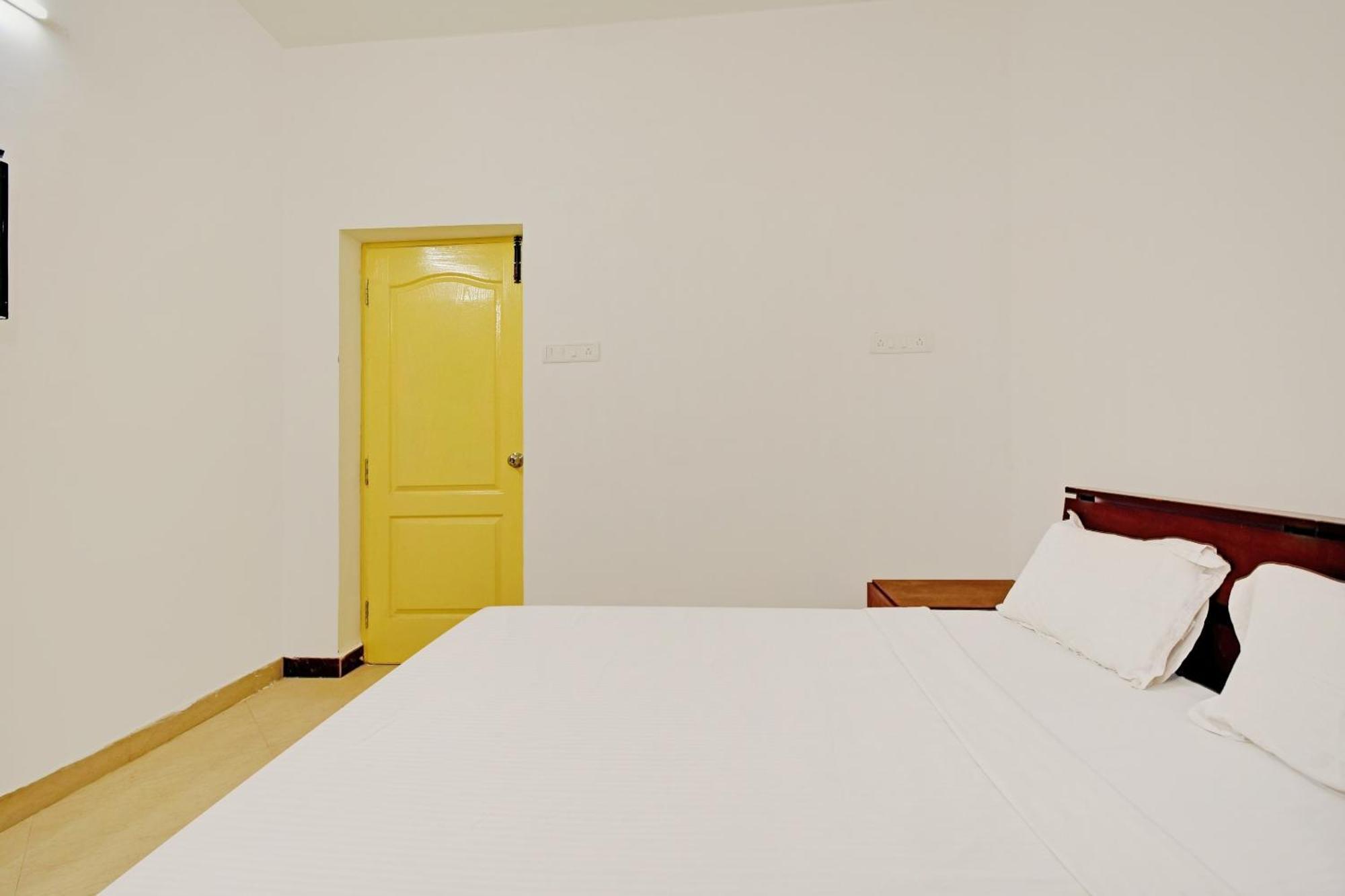 Hotel O Dakshin Villa Ecr Chennai Exteriör bild