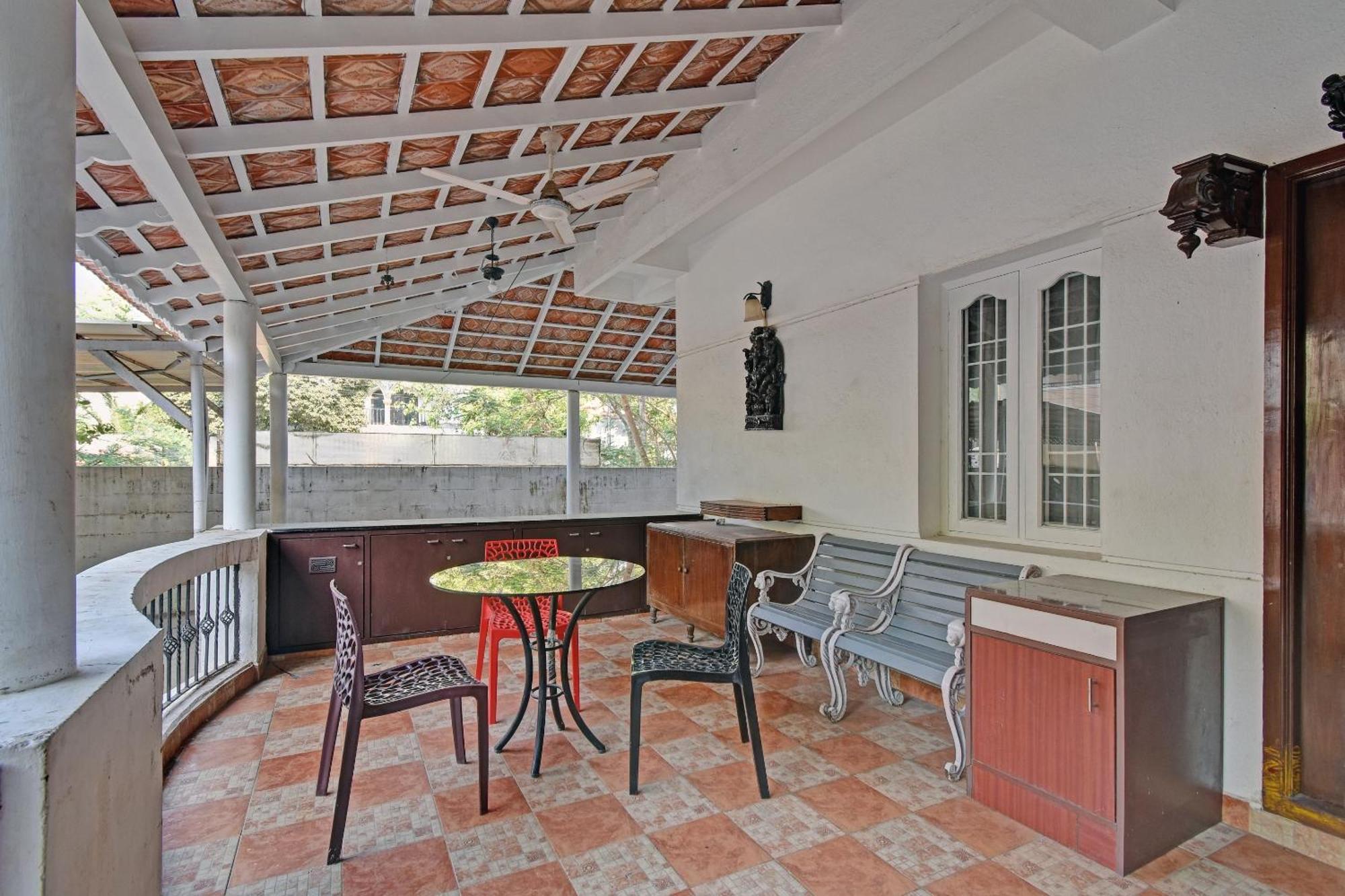 Hotel O Dakshin Villa Ecr Chennai Exteriör bild