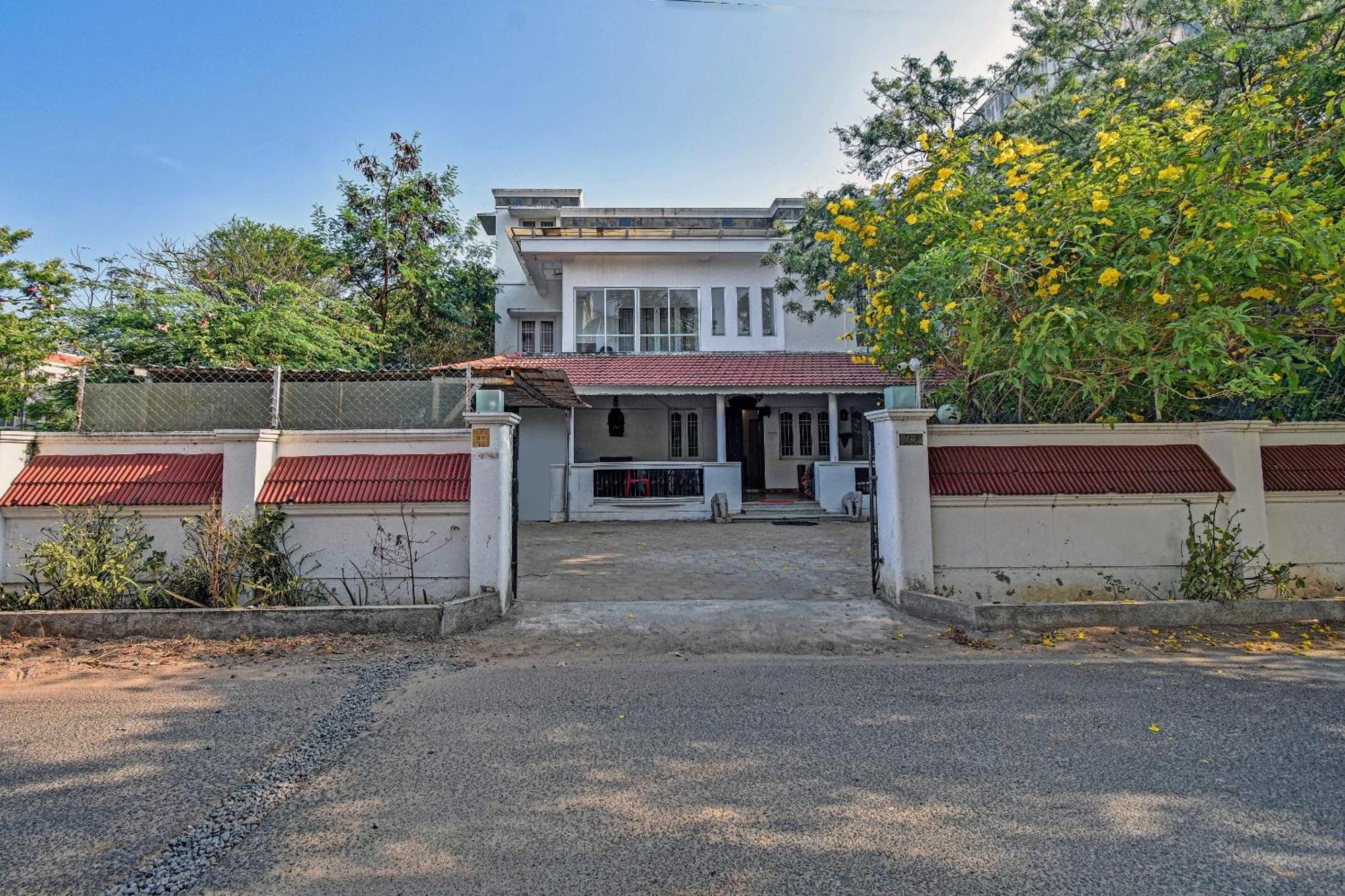 Hotel O Dakshin Villa Ecr Chennai Exteriör bild